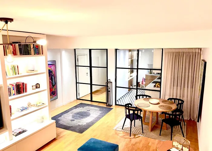 Luxury 2 Bedroom 2 Bathroom Flat In Kolonaki !