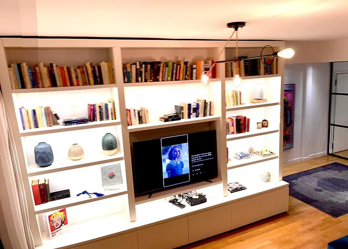 Luxury 2 Bedroom 2 Bathroom Flat In Kolonaki !