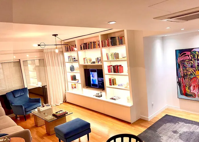 Luxury 2 Bedroom 2 Bathroom Flat In Kolonaki !