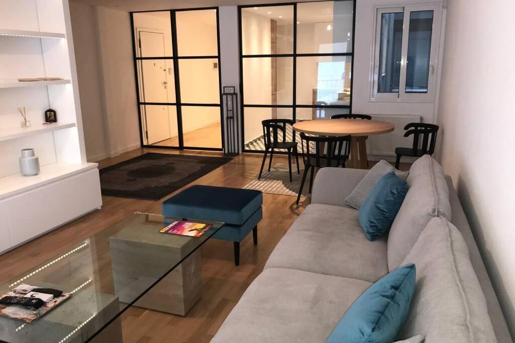 Luxury 2 Bedroom 2 Bathroom Flat In Kolonaki ! Apartment Athens