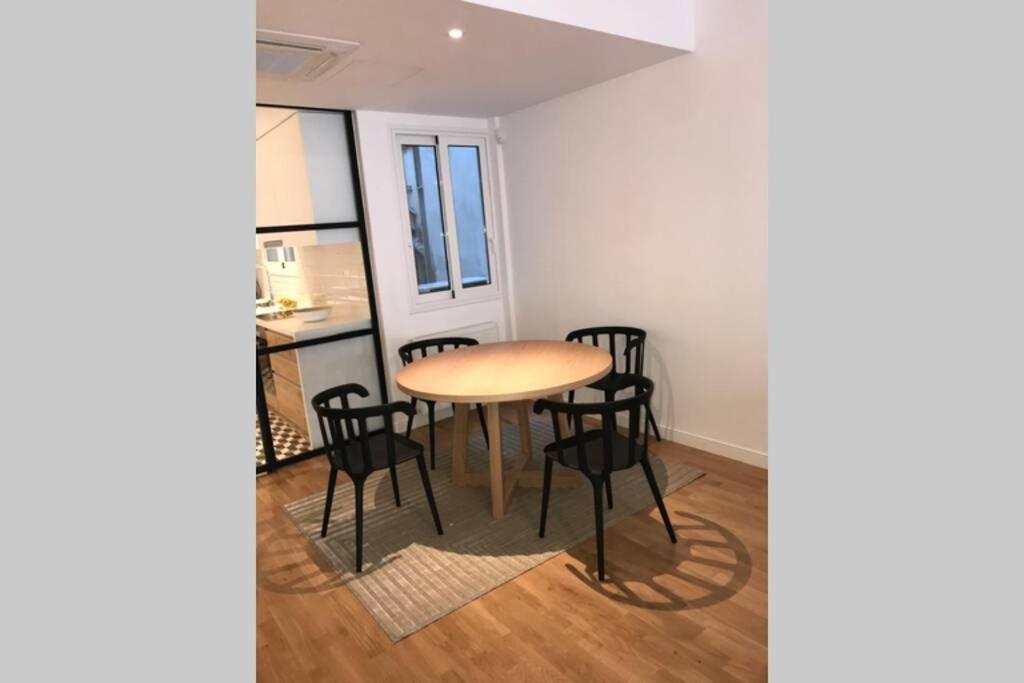 Luxury 2 Bedroom 2 Bathroom Flat In Kolonaki ! Athens