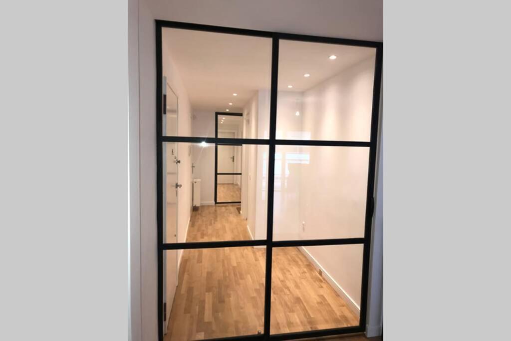 Luxury 2 Bedroom 2 Bathroom Flat In Kolonaki ! Athens