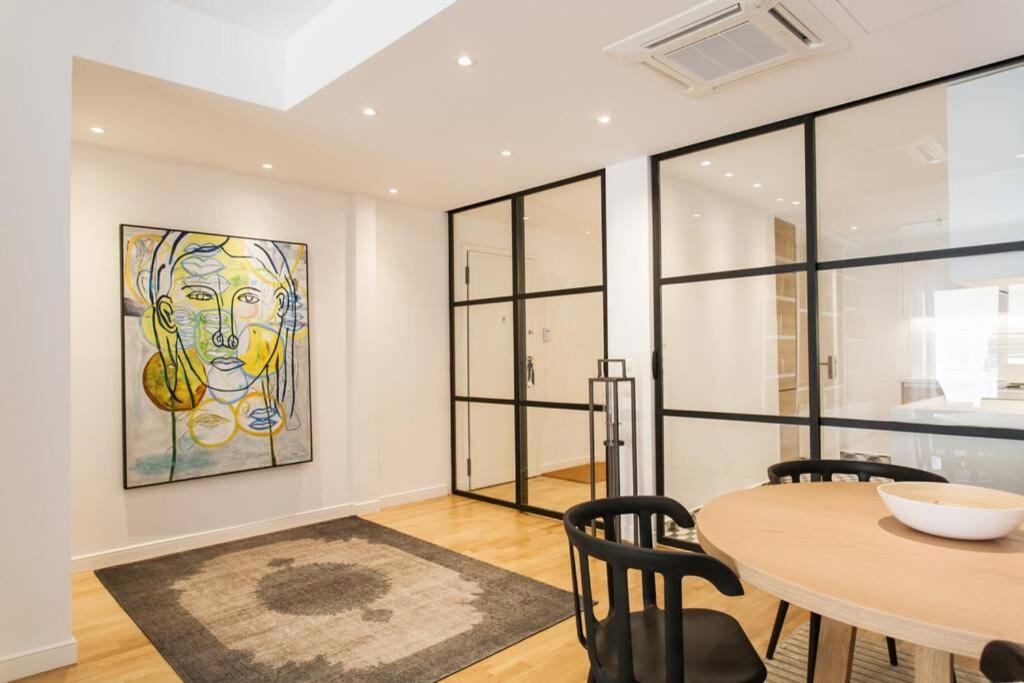Luxury 2 Bedroom 2 Bathroom Flat In Kolonaki ! Apartment