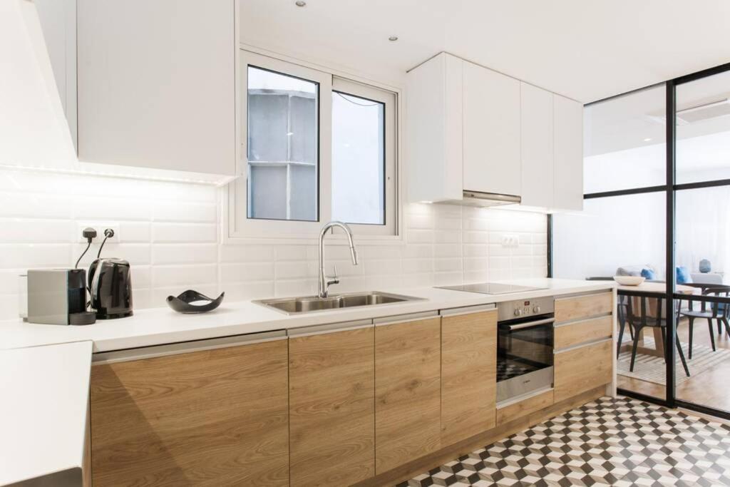 Luxury 2 Bedroom 2 Bathroom Flat In Kolonaki ! Apartment Athens